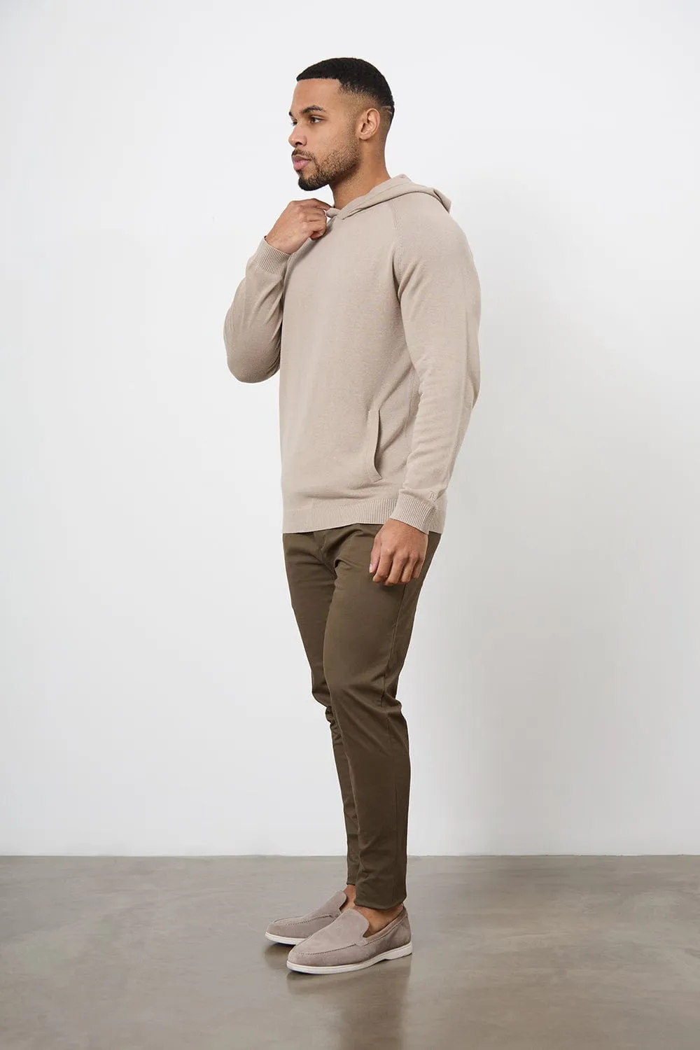 Athletic Fit Cotton Stretch Chino Pants in Khaki