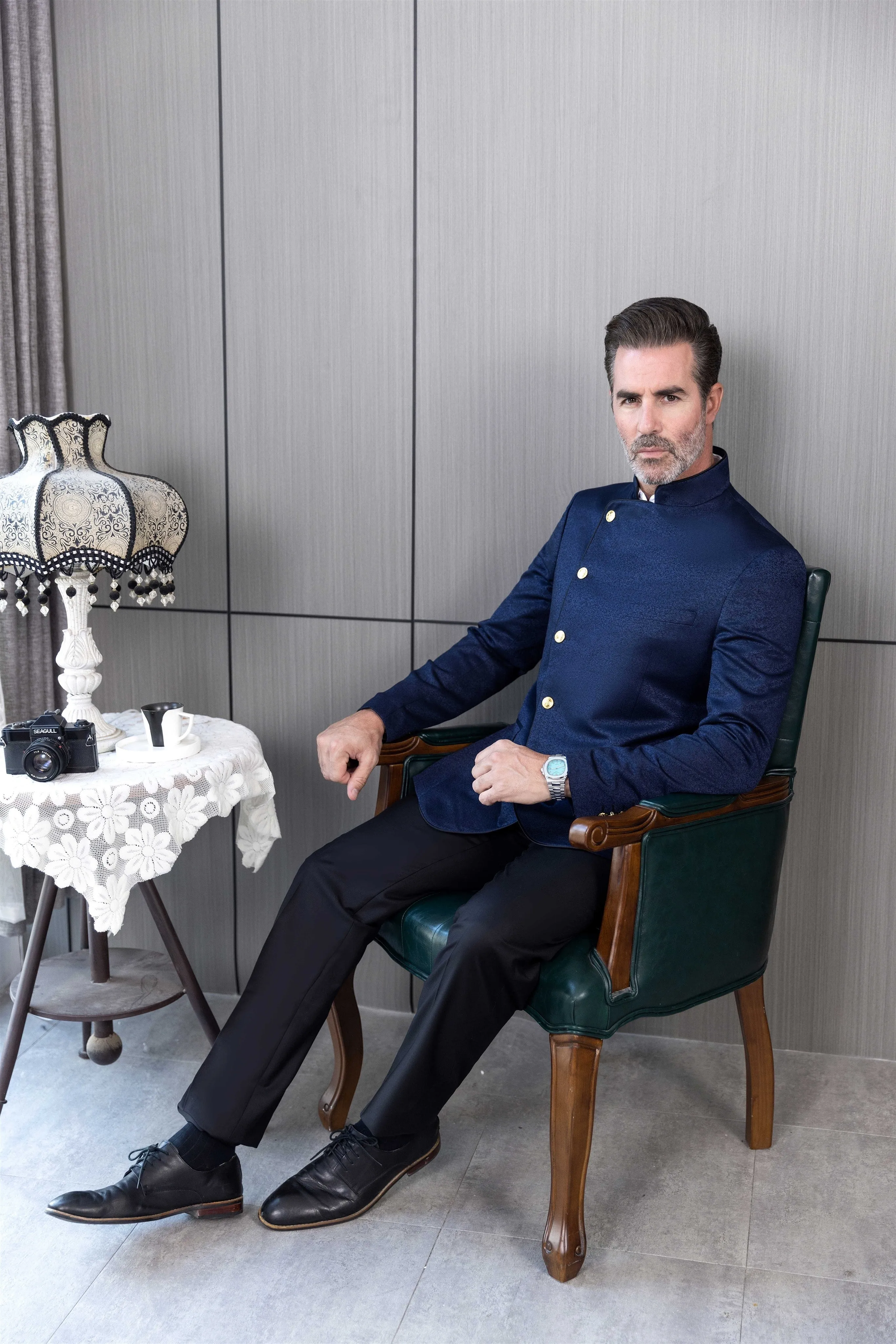 Fashion 2 Piece Men's Slim Fit Solid Color Stand Collar Suit (Blazer Pants）