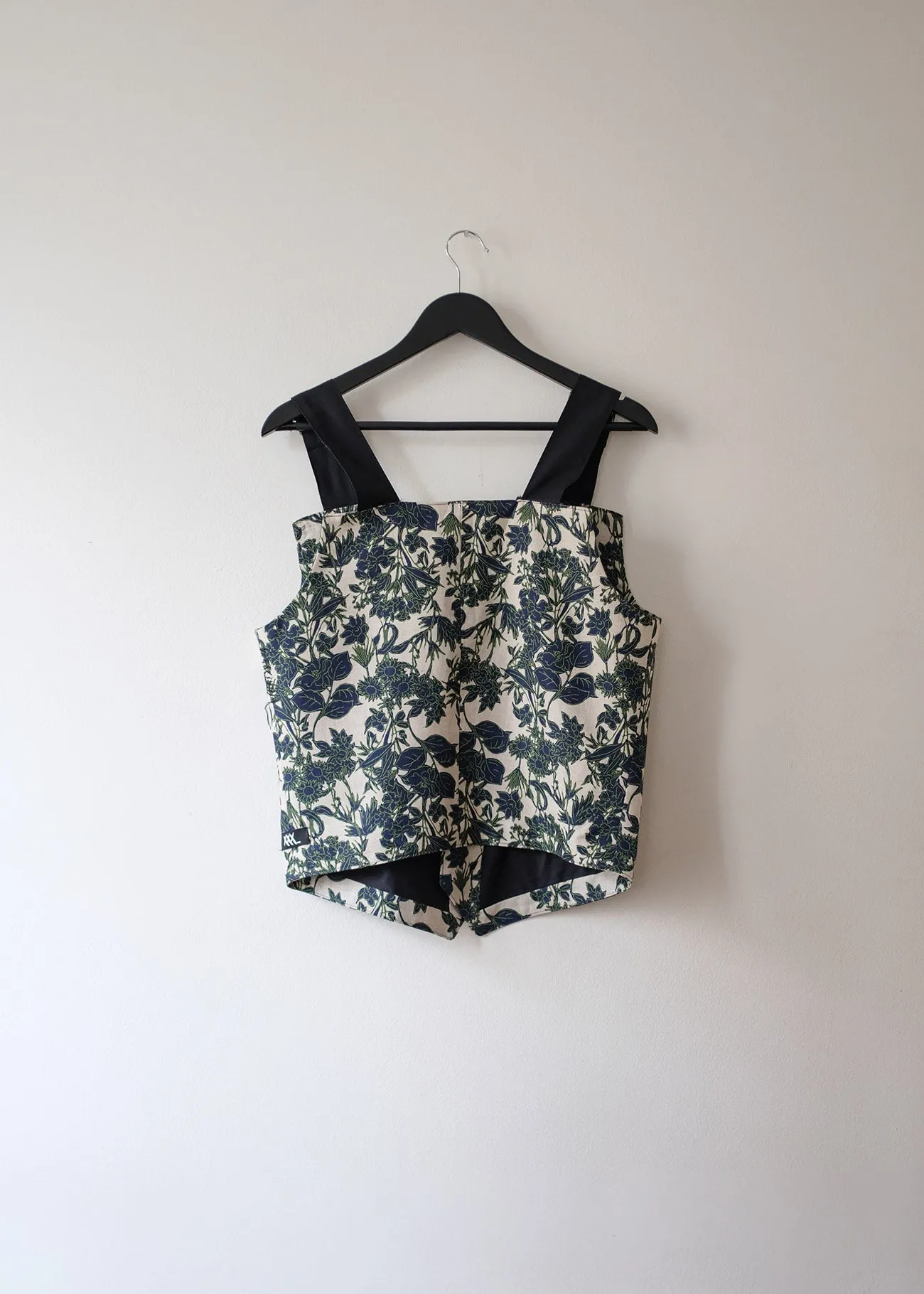 Floral vest - Private Sales 25