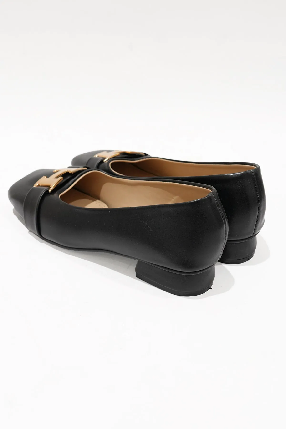 Modano Women's Chic 'H' Embellishment Court Shoes