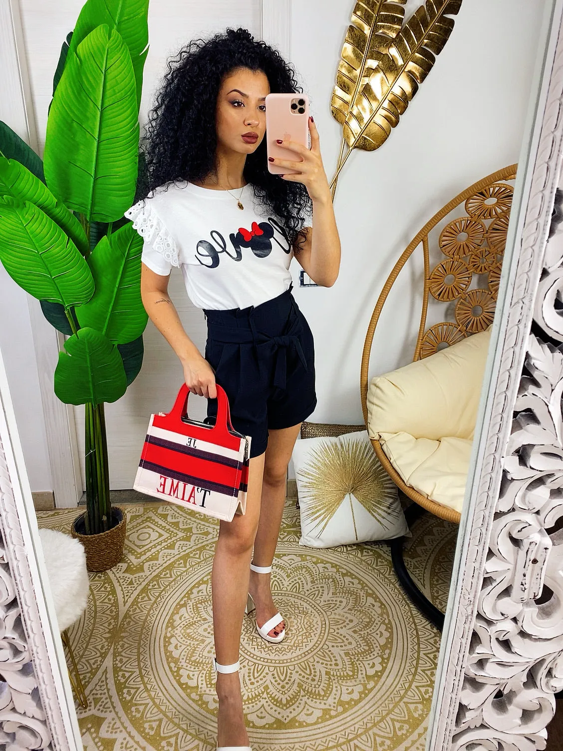 T-shirt con stampa love