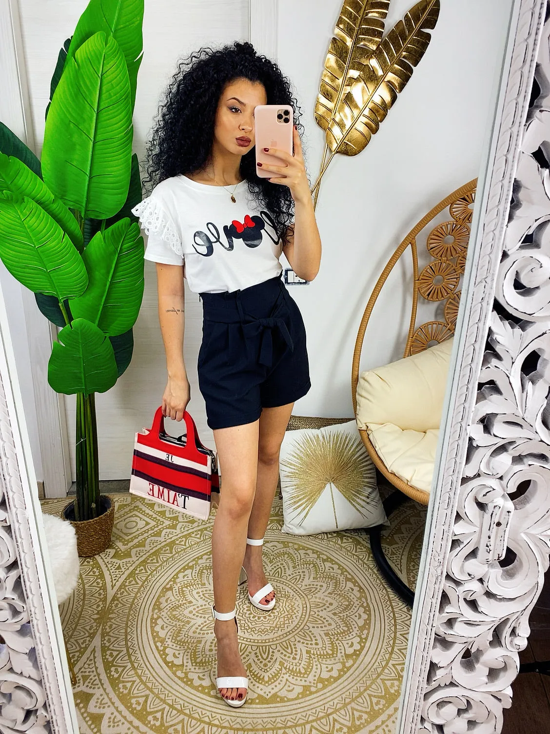 T-shirt con stampa love