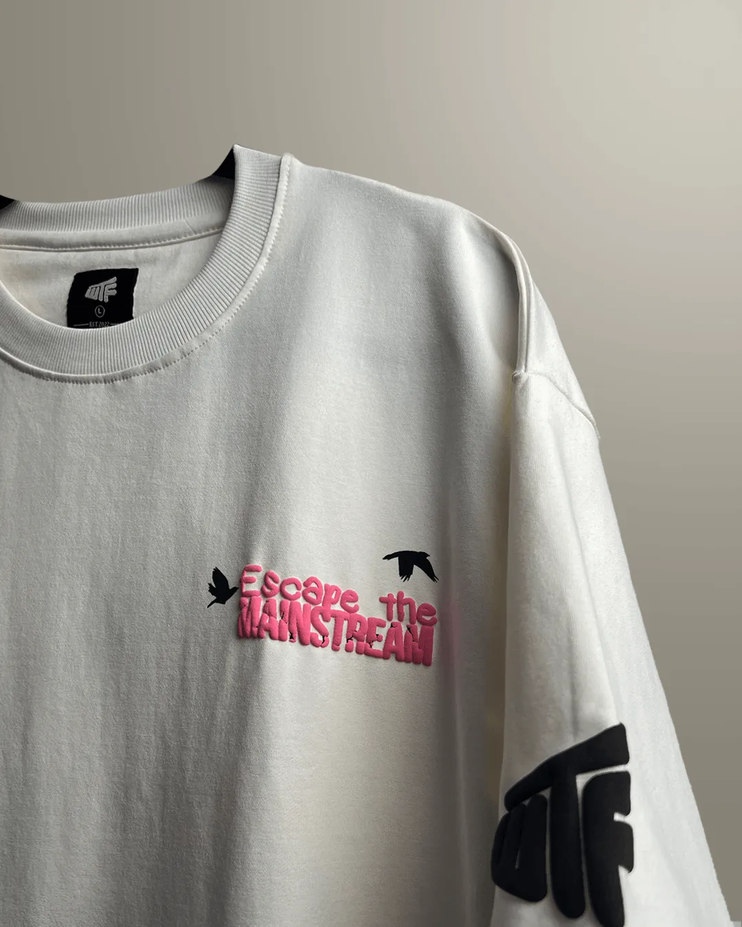 THE GREAT ESCAPE Heavyweight T-shirt